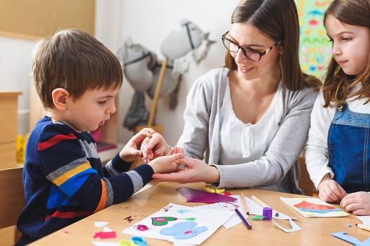 مزایای یادگیری زبان اسپانیایی برای کودکان